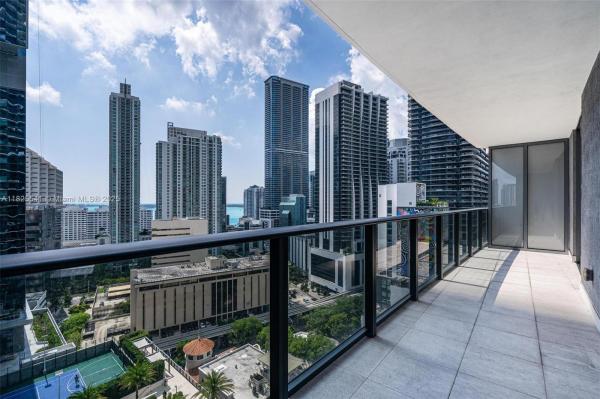 BRICKELL HEIGHTS EAST CON