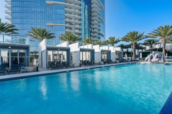 851 NE 1ST AVE #4504, MIAMI, FL 33132