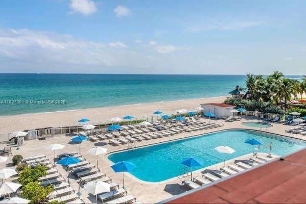 19201 COLLINS AVE #528, SUNNY ISLES BEACH, FL 33160