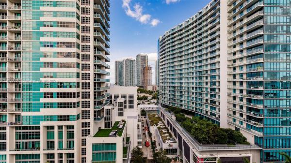 MIDBLOCK MIAMI CONDO