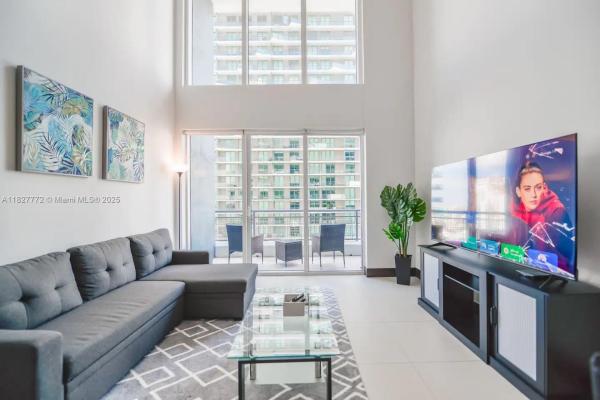 INFINITY AT BRICKELL COND