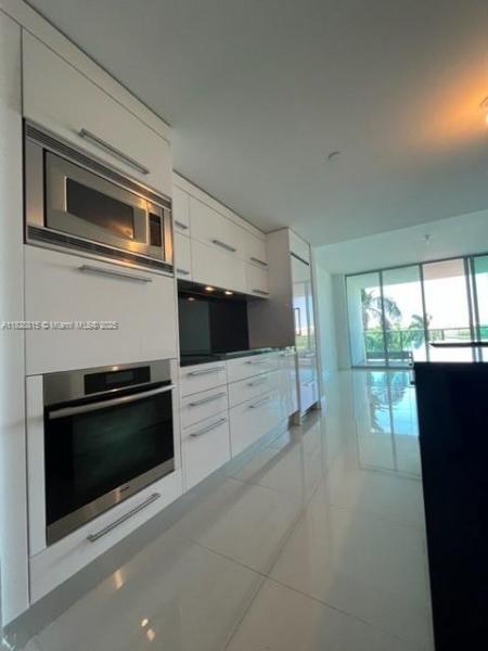900 BISCAYNE BLVD #405, MIAMI, FL 33132