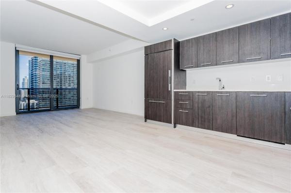 BRICKELL HEIGHTS EAST CON