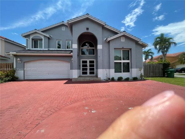 ATRIUM HOMES AT THE HAMMO