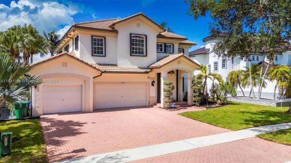 SUNSET LAKES PLAT ONE