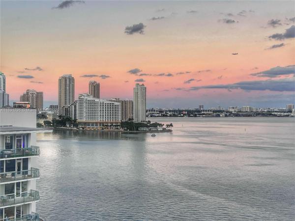BAYSHORE PLACE CONDO
