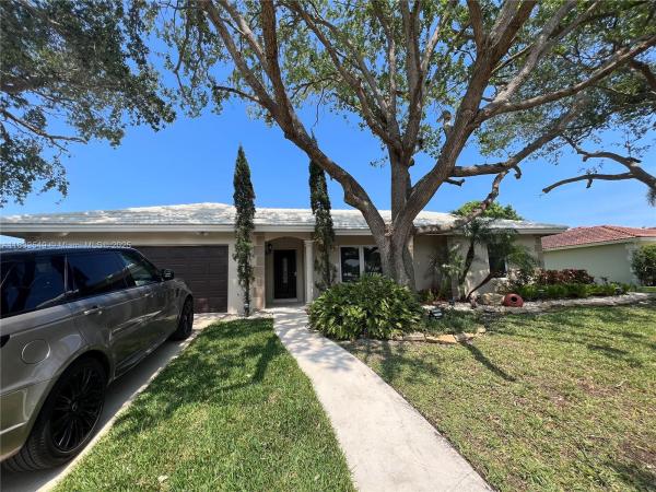 BOCA RATON SQUARE TERRACE