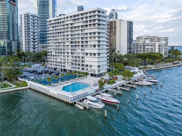 BRICKELL HARBOUR CONDO