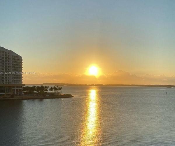 FOUR AMBASSADORS CONDO PH