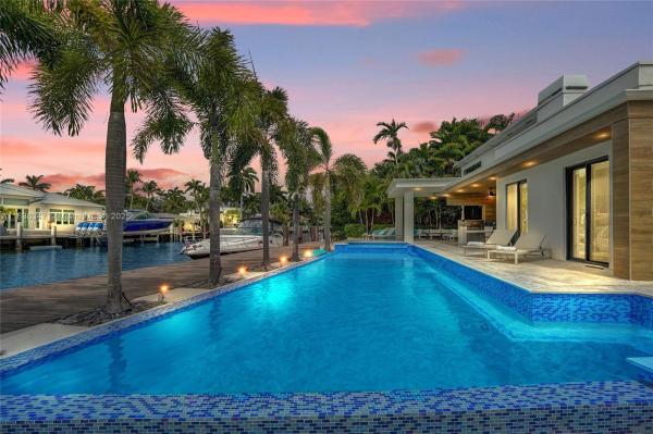 LAUDERDALE ISLES RE-AMEND