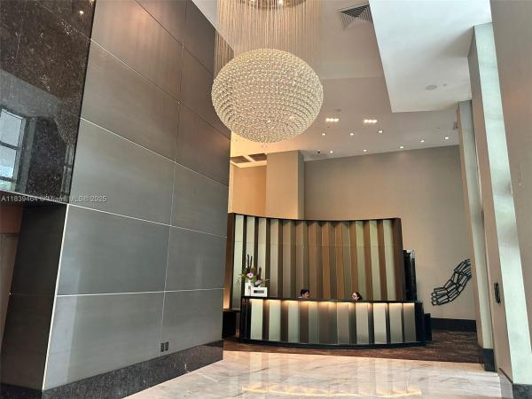 THE PLAZA 901 BRICKELL CO