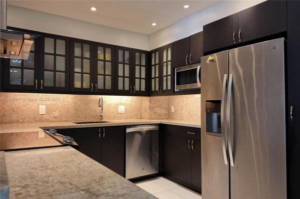 1950 S OCEAN DR #3G, HALLANDALE BEACH, FL 33009