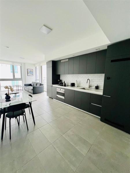 227 NE 2ND ST #1909, MIAMI, FL 33132