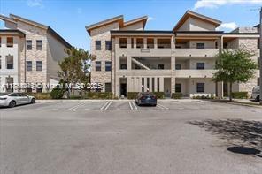 APEX AT PARK CENTRAL COND