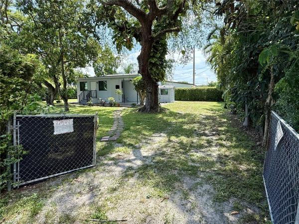 CORAL WAY PARK SEC B