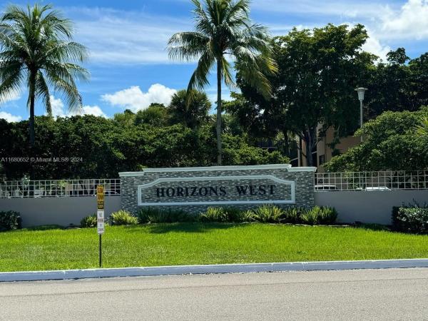 HORIZONS WEST CONDO 3