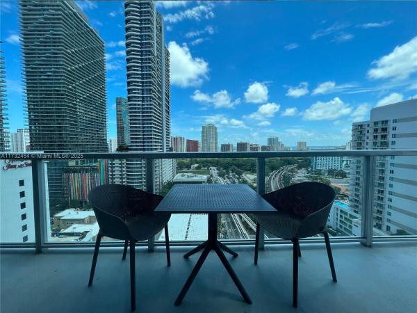 79 SW 12TH ST #2001-S, MIAMI, FL 33130