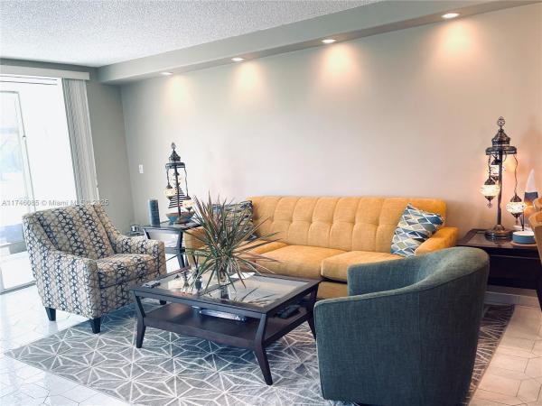 NO 70 PALM-AIRE COUNTRY C