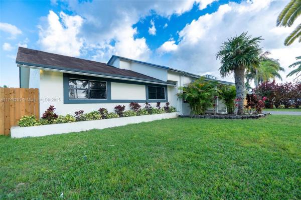 REDLANDS MANSIONS 1ST ADD