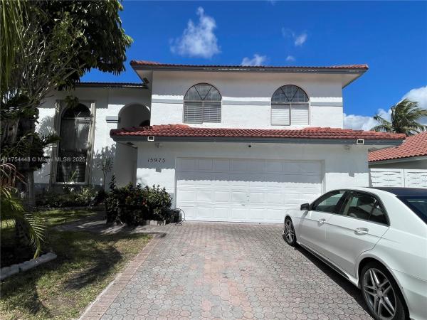 SHORELINE AT THE HAMMOCKS