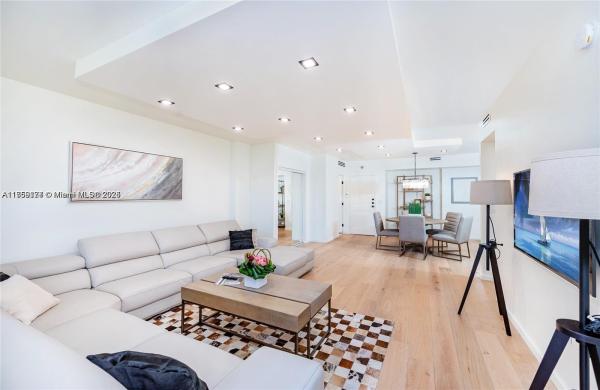 THE PLAZA OF BAL HARBOUR