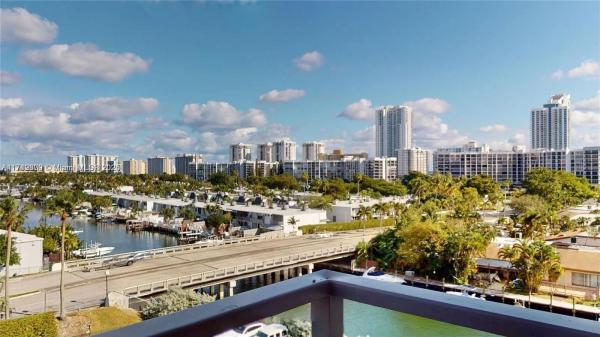 2500 PARKVIEW DR #1920, HALLANDALE BEACH, FL 33009