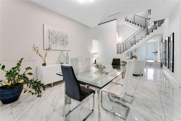 OASIS PARK SQUARE AT DORA