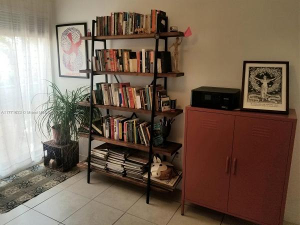 CORAL WAY GARDENS CONDO