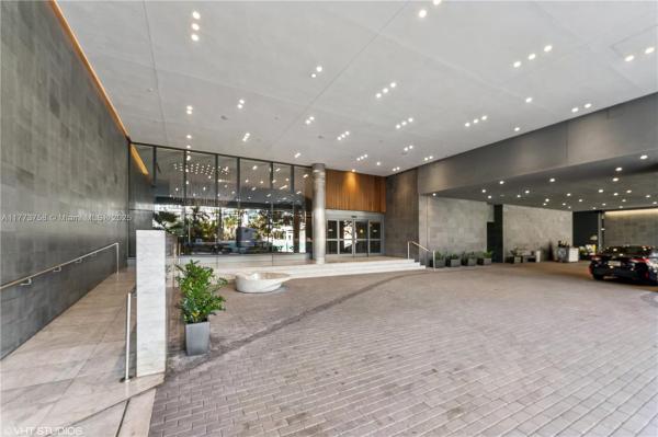 88 SW 7TH ST #1804, MIAMI, FL 33130