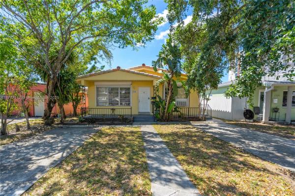 HOLLYWOOD SOUTH SIDE ADD