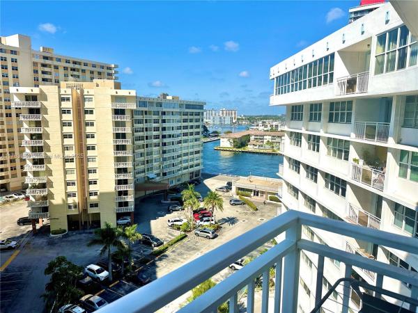 1801 S OCEAN DR #1042, HALLANDALE BEACH, FL 33009