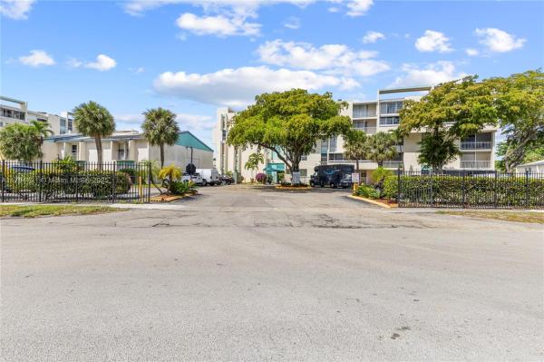 Newport At Lauderhill