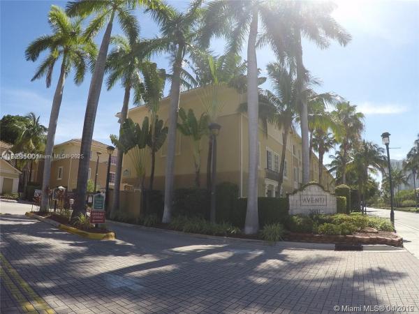 AVENTI AT AVENTURA CONDO