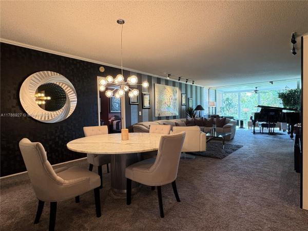 PALM-AIRE COUNTRY CLUB