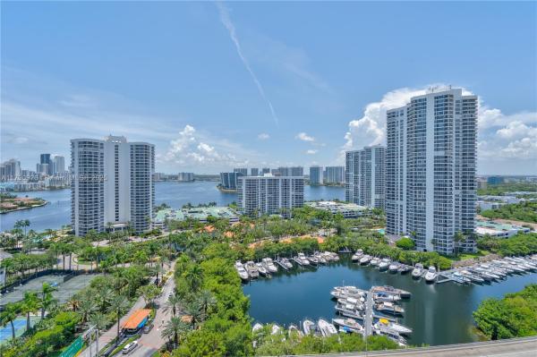 THE PARC AT TURNBERRY ISL