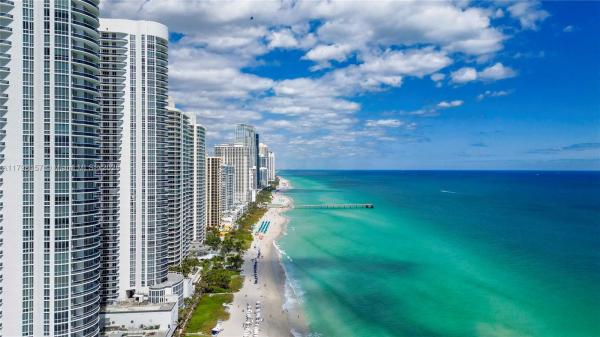 15811 COLLINS AVE #2506, SUNNY ISLES BEACH, FL 33160