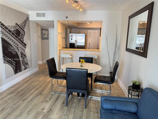 MADISON DOWNTOWN CONDO