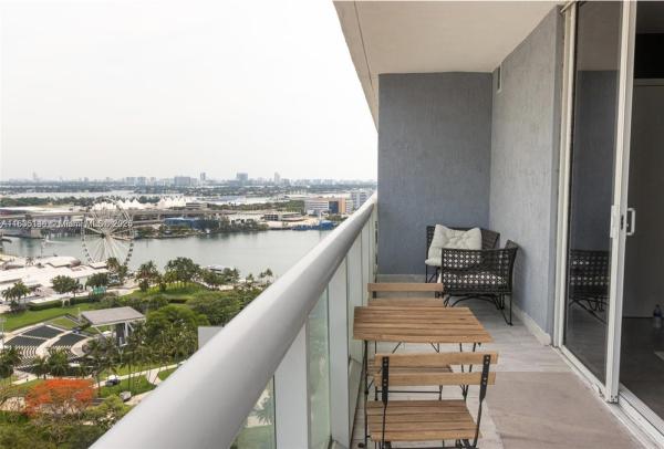 50 BISCAYNE CONDO