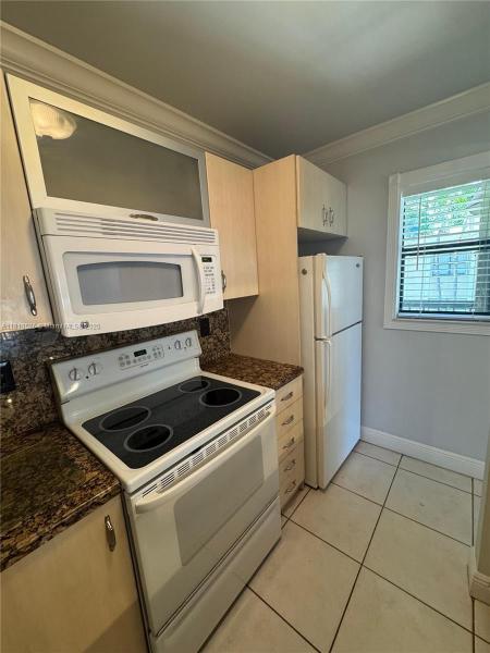 BANYAN TREE TWO CONDO