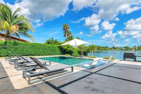 WHISPERING PINES ESTATES