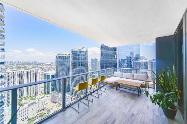 1010 BRICKELL AVE #4411, MIAMI, FL 33131