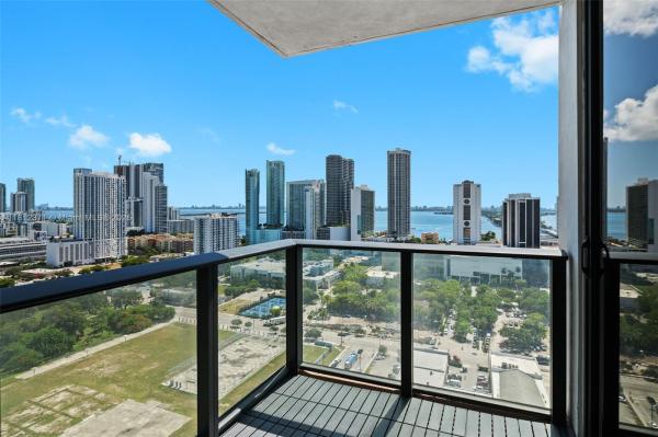 1600 NE 1ST AVE #2420, MIAMI, FL 33132