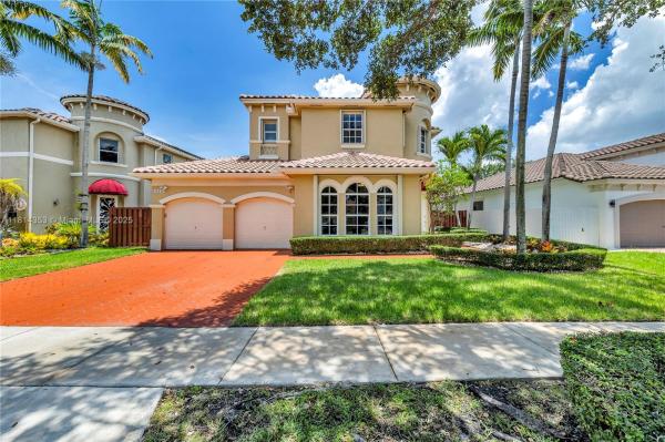 Escada Estates - Vizcaya