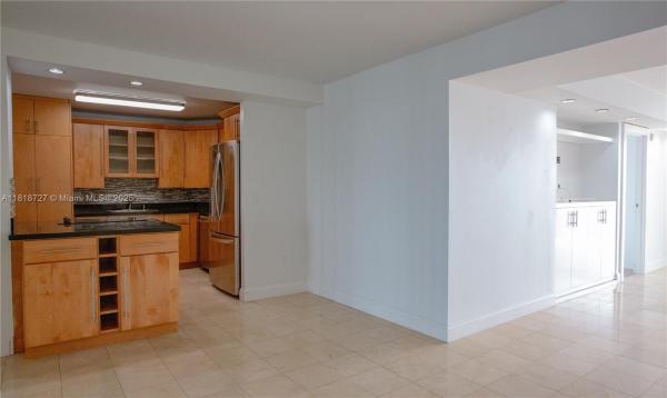 BRICKELL BAY CLUB CONDO