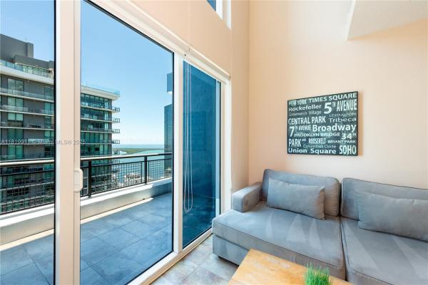 INFINITY AT BRICKELL COND