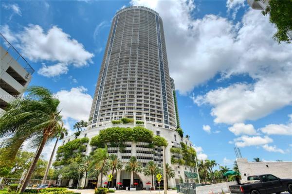 1750 N BAYSHORE DR #3205, MIAMI, FL 33132