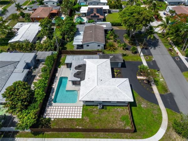 LYONS PARK FIRST ADD