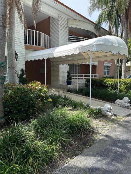 VILLAS OF PARK DRIVE COND