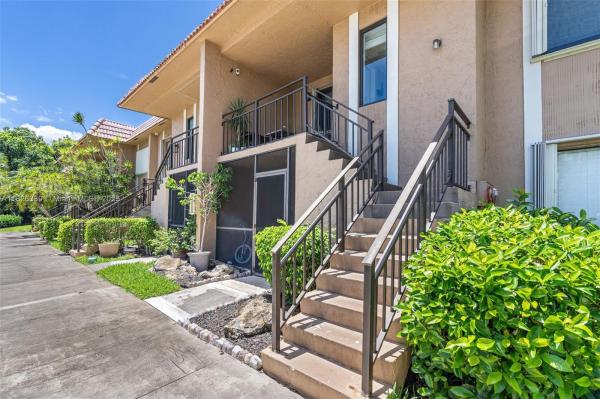 Racquet Club 4 North