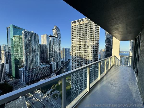 500 BRICKELL AVE #3803, MIAMI, FL 33131